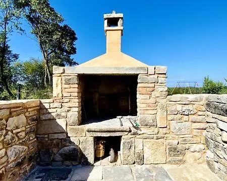 Authentic Stone House Miro * Rajki