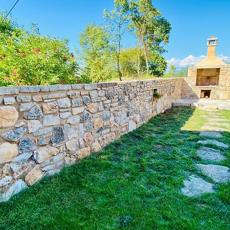 Authentic Stone House Miro * Rajki