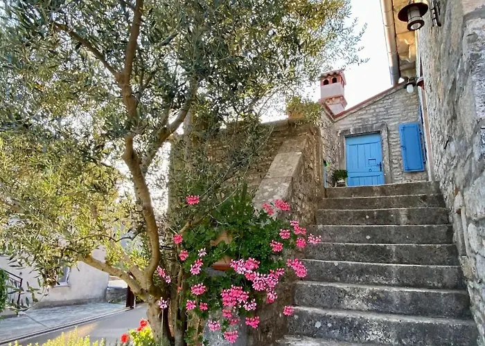 Holiday home Authentic Stone House Miro Rajki