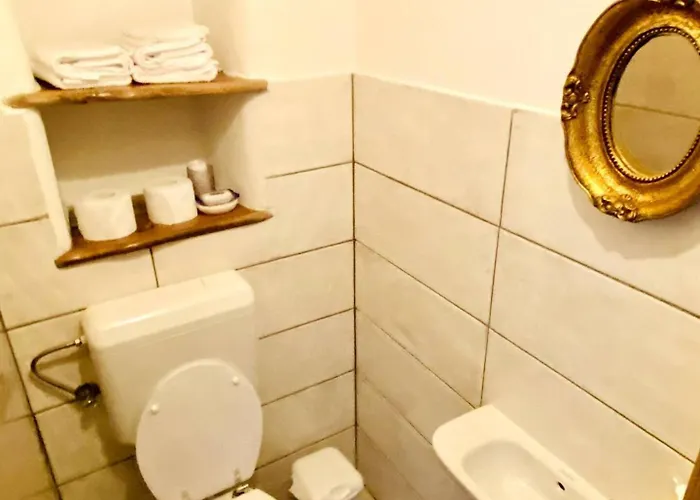 Authentic Stone House Miro *