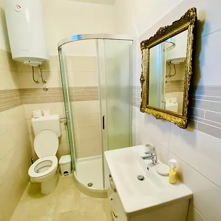 Authentic Stone House Miro Prázdninový dům Rajki